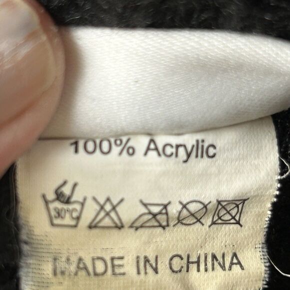 Calvin Klein Adult 1 size Knit Cap Fleece Lined With Ties - Picture 7 of 8